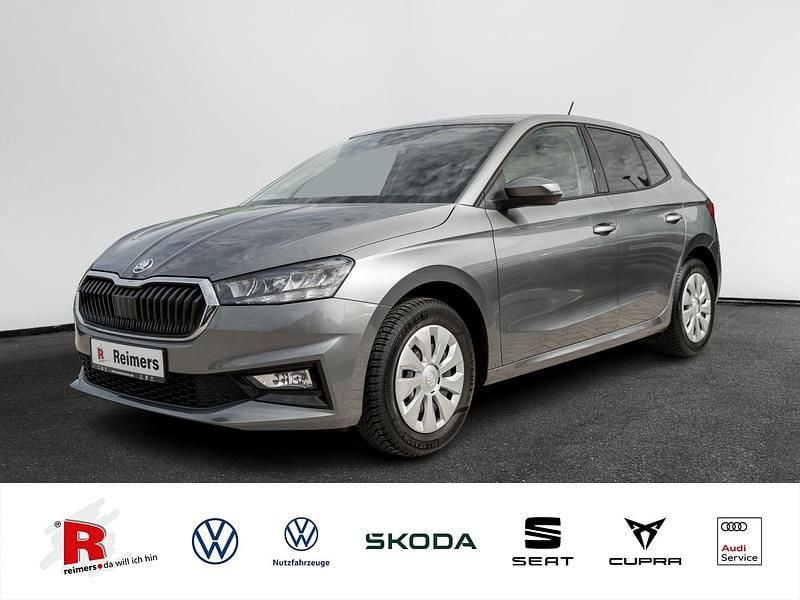 Grau Gebraucht 2024 Skoda Fabia Selection Kleinwagen | 15.990 € (Guter Preis) - Bild 1/4
