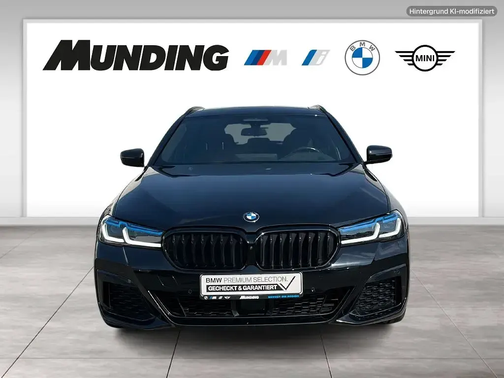 Gebraucht BMW 540 Performance 340 PS (250 kW) 2023 Schwarz Kombi