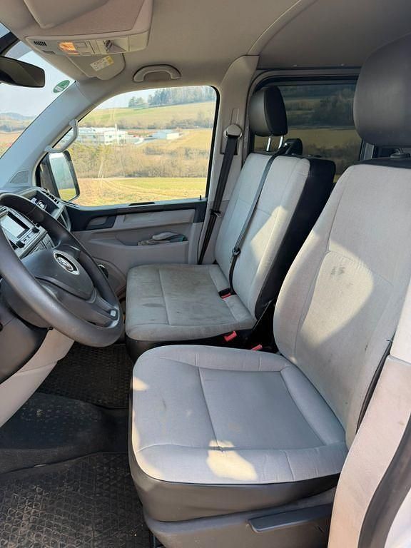 Gebraucht VW Transporter 150 PS (110 kW) 2016 Silber Van