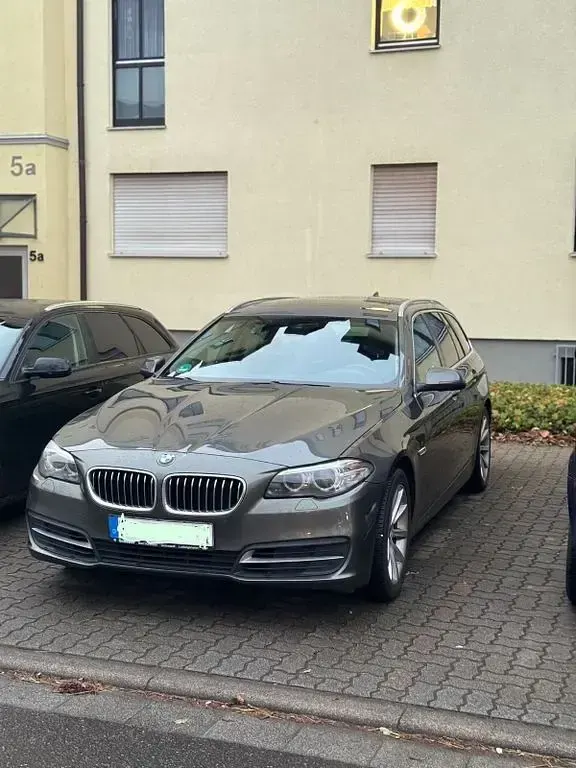Gebraucht BMW 525 218 PS (160 kW) 2013 Grau Kombi