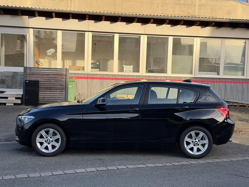 Gebraucht BMW 116 116 PS (85 kW) 2013 Schwarz Kleinwagen