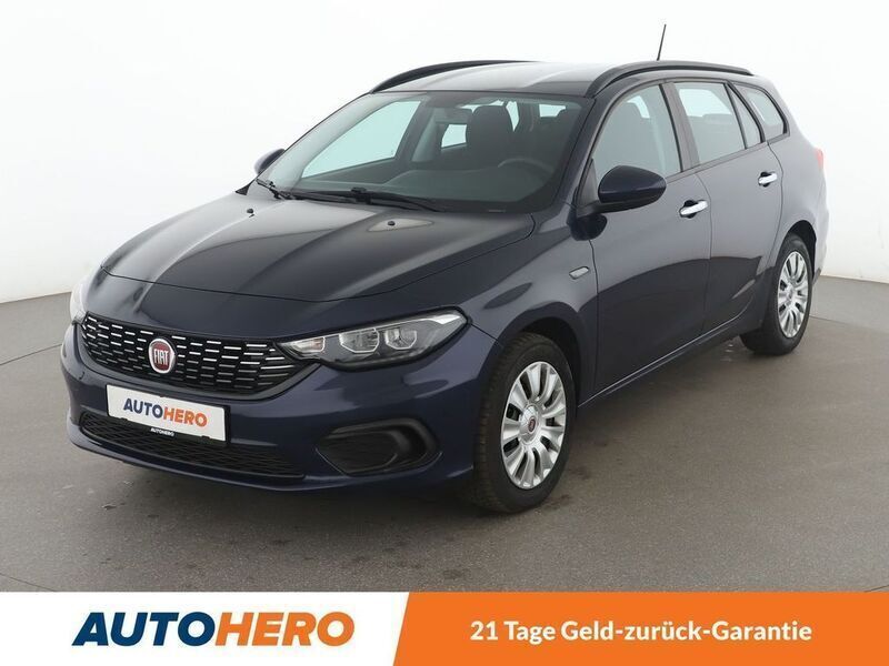 Blau Gebraucht 2018 Fiat Tipo Easy Limousine | 11.790 € (Fairer Preis) - Bild 1/3