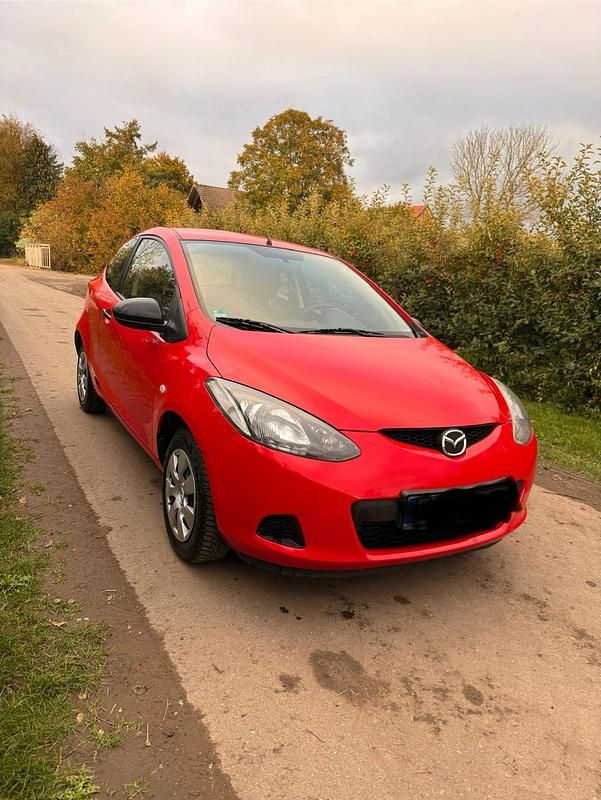 Rot Gebraucht 2009 Mazda 2 Kleinwagen | 1.800 € (Fairer Preis) - Bild 1/4