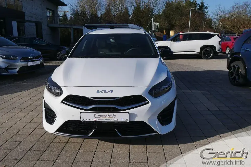 Neu Kia Ceed Sportswagon GT-Line 140 PS (102 kW) 2026 Deluxeweiss metallic Kombi