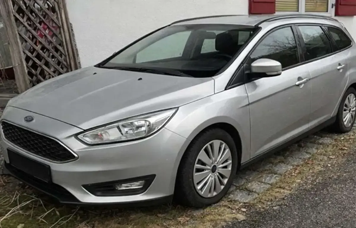 Gebraucht Ford Focus Business Edition 120 PS (88 kW) 2017 Silber Kombi