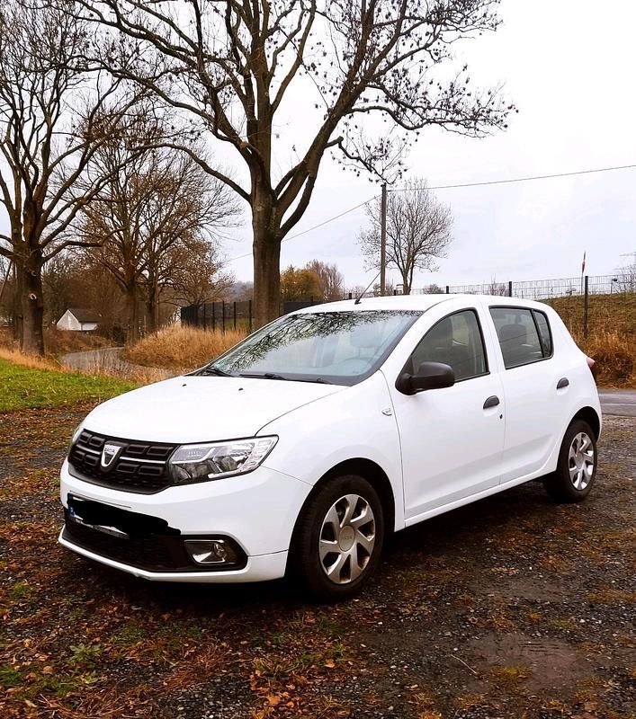Gebraucht 2018 Dacia Sandero Limousine | 3.490 € (Superpreis) - Bild 1/4