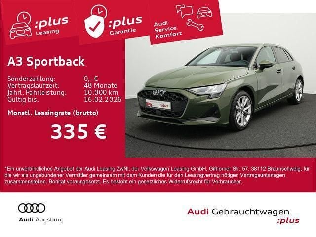 Distriktgrün metallic Gebraucht 2024 Audi A3 Ambiente Limousine | 32.470 € (Superpreis) - Bild 1/4