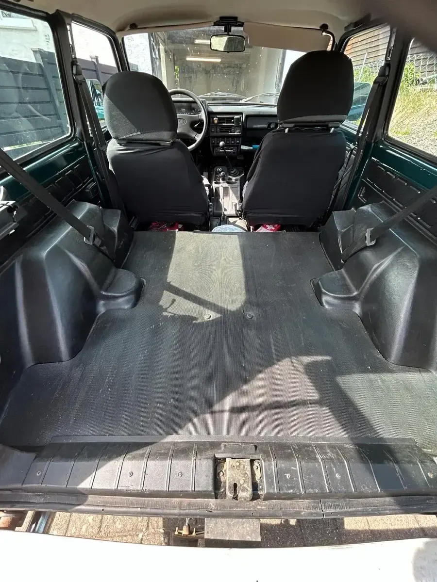 Second-hand Lada niva 82 CP (60 kW) 2008 Verde SUV