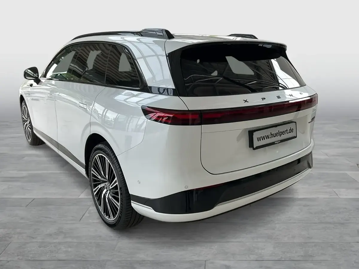 Neu XPENG G9 AWD Performance 2026 Arctic white SUV