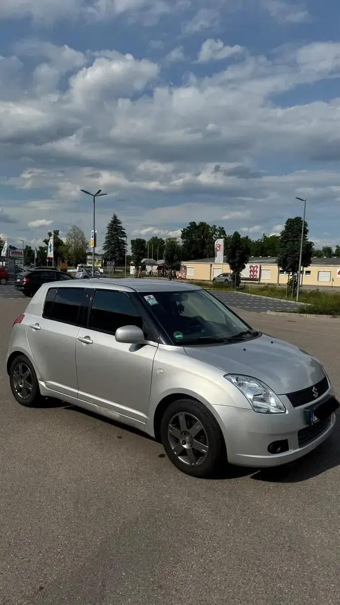 Gebraucht Suzuki Swift 92 PS (67 kW) 2006 Silber Kleinwagen
