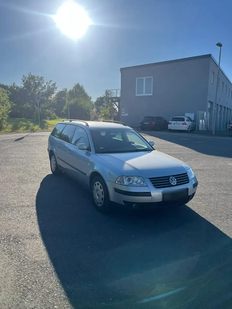 Gebraucht VW Passat 150 PS (110 kW) 2003 Grau Kombi