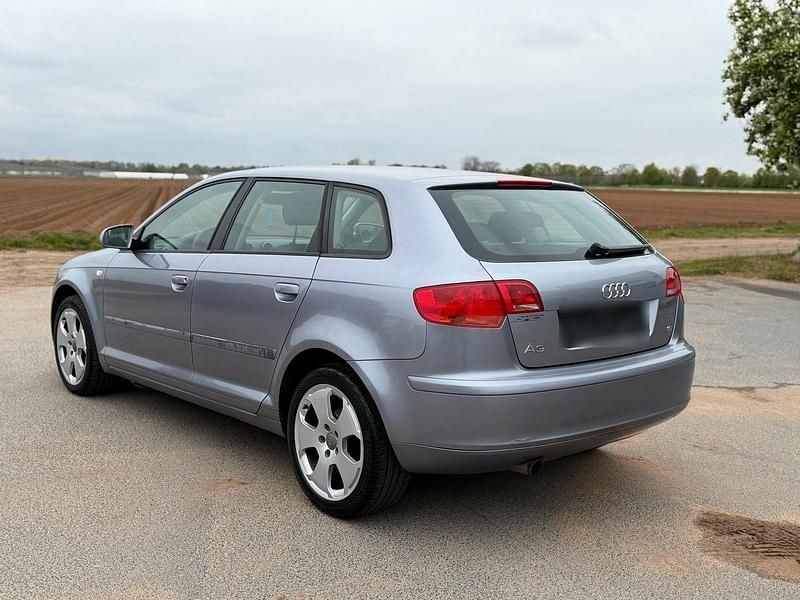 Gebraucht Audi A3 116 PS (85 kW) 2006 Grau Kleinwagen