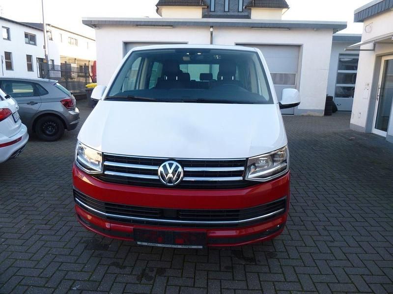 Rot Gebraucht 2016 VW T6 Highline Van | 24.000 € (Teuer) - Bild 1/4