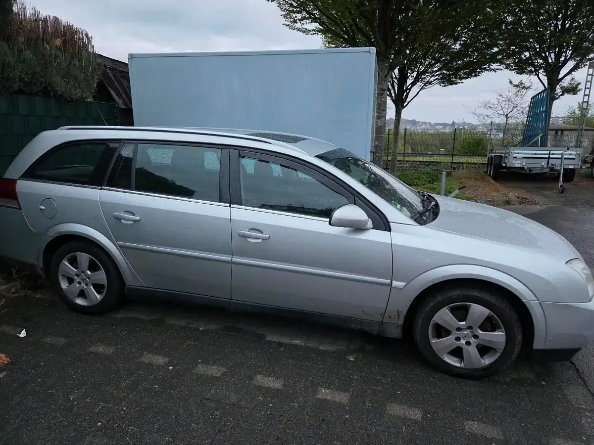 Gebraucht Opel Vectra 155 PS (114 kW) 2005 Silber Kombi