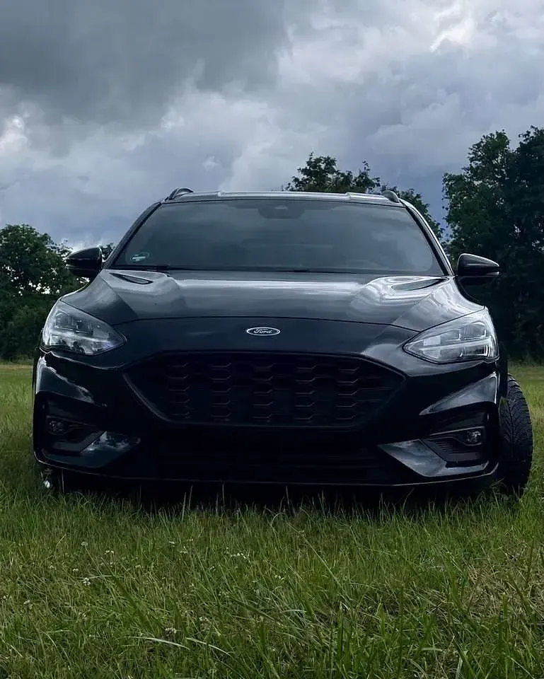 Gebraucht Ford Focus ST-Line 125 PS (91 kW) 2020 Schwarz Kombi