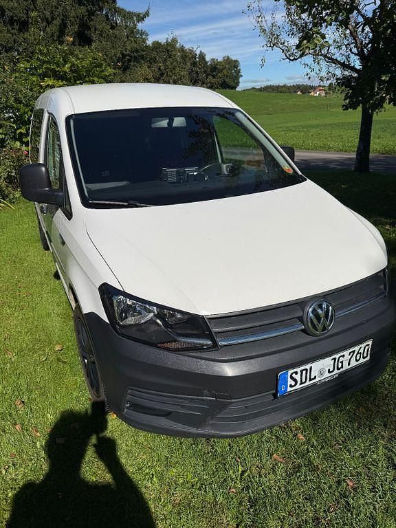 Weiß Gebraucht 2016 VW Caddy Maxi Van / Kleinbus | 10.500 € (Superpreis) - Bild 1/4