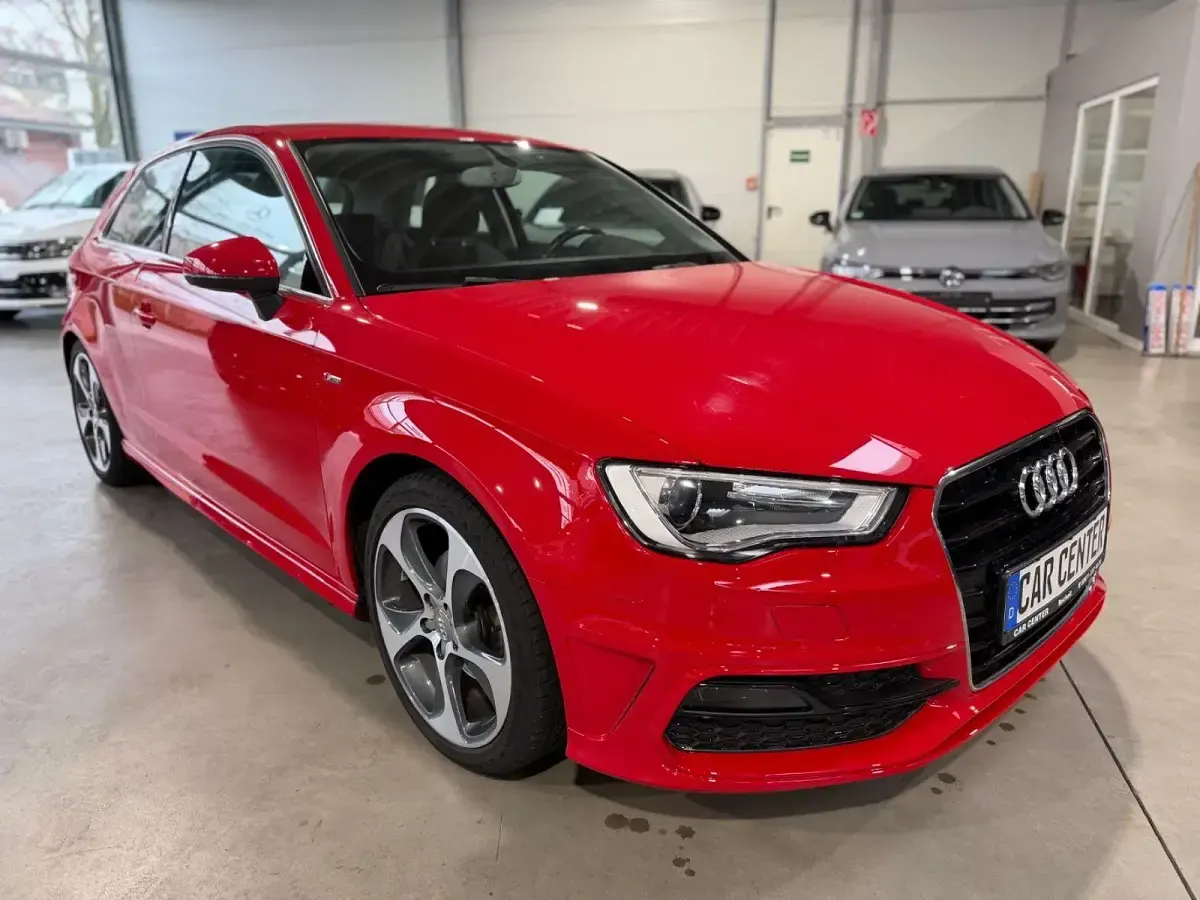 Second-hand Audi A3 Ambition 122 CP (89 kW) 2014 Roșu Berlinǎ