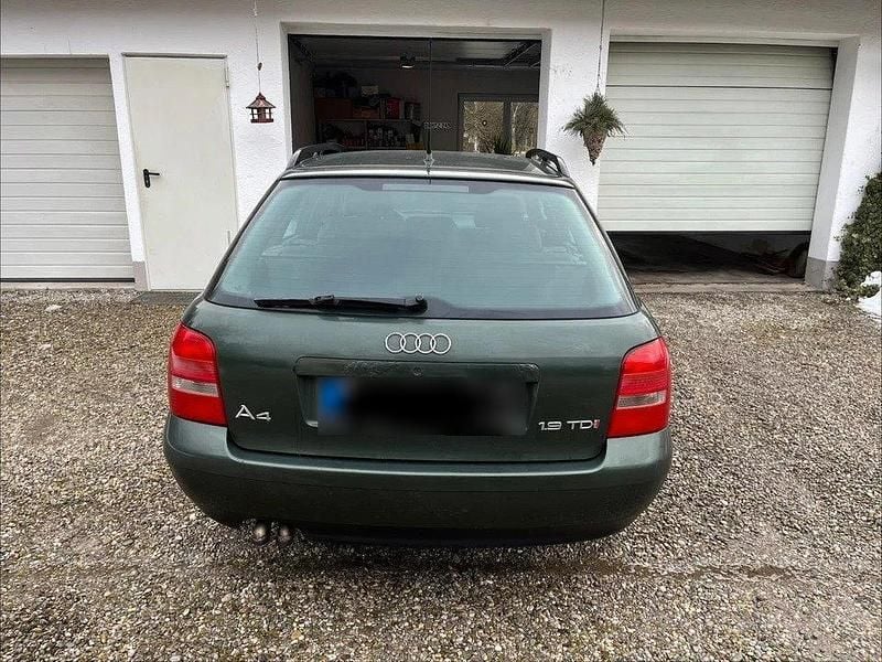 Gebraucht Audi A4 115 PS (84 kW) 2000 Grün Kombi