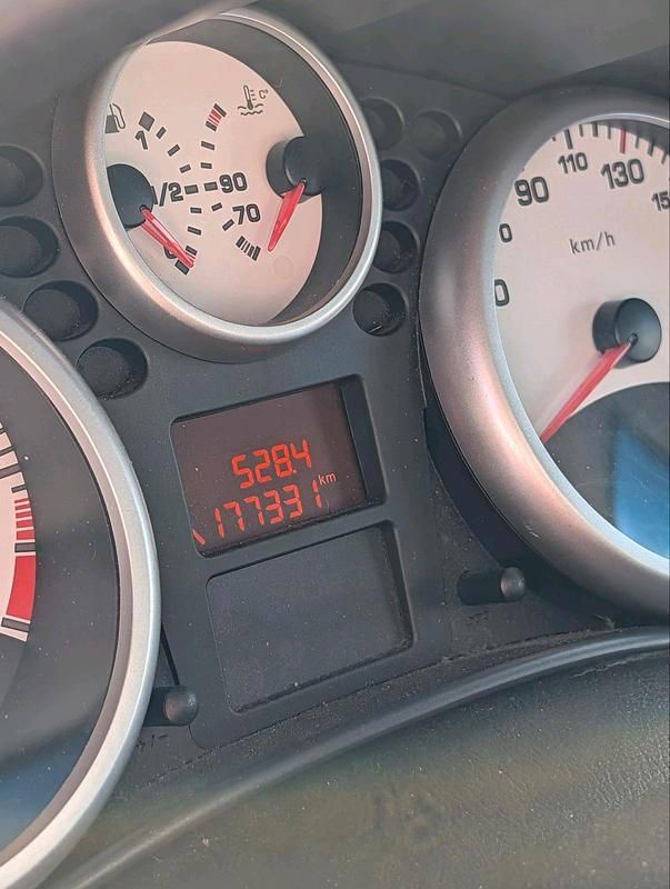 Usado Peugeot 207 95 CV (69 kW) 2008 Negro