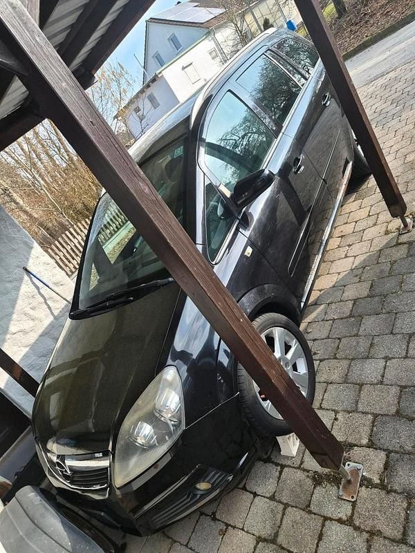 Gebraucht Opel Zafira 140 PS (102 kW) 2008 Schwarz Van / Kleinbus