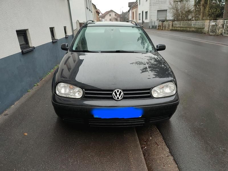 Gebraucht VW Golf IV 105 PS (77 kW) 2002 Schwarz Kombi