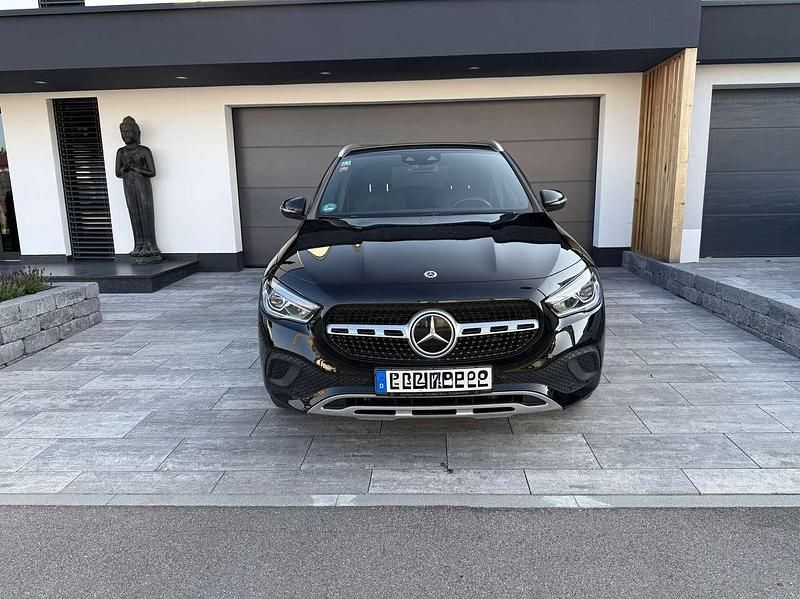 Gebraucht 2022 Mercedes GLA200 SUV | 30.000 € (Superpreis) - Bild 1/4