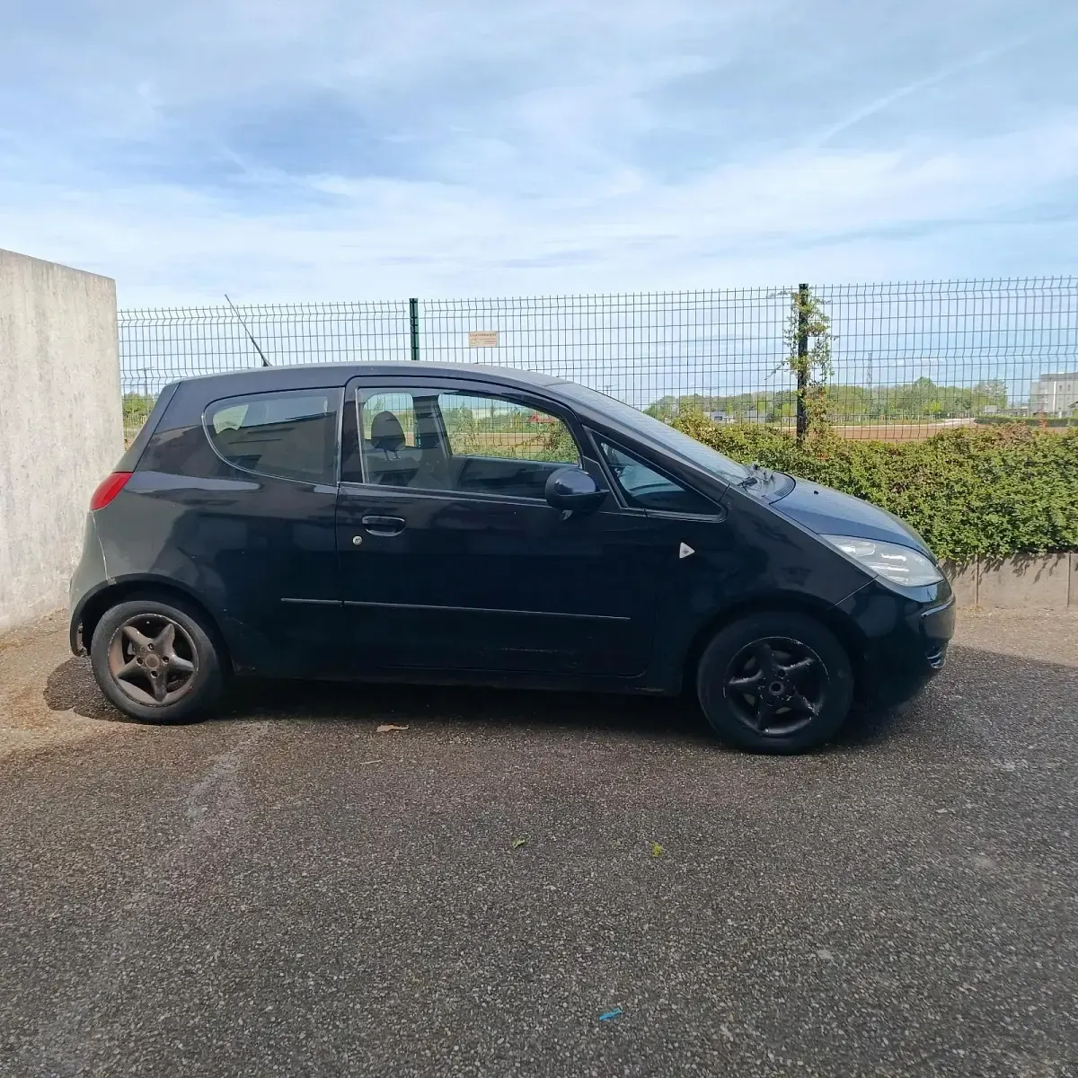 Second-hand Mitsubishi Colt 2006 Coupe