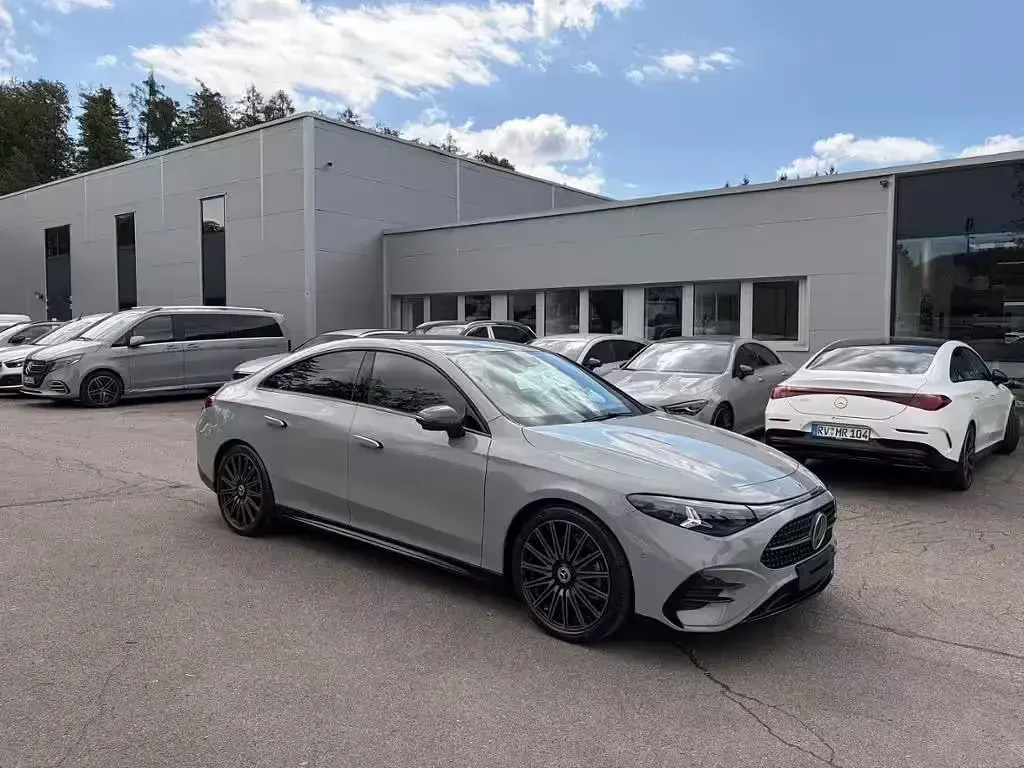 Gebraucht Mercedes CLA220 AMG line 211 PS (155 kW) 2026 Manufaktur lack manufaktur alpingrau uni Limousine