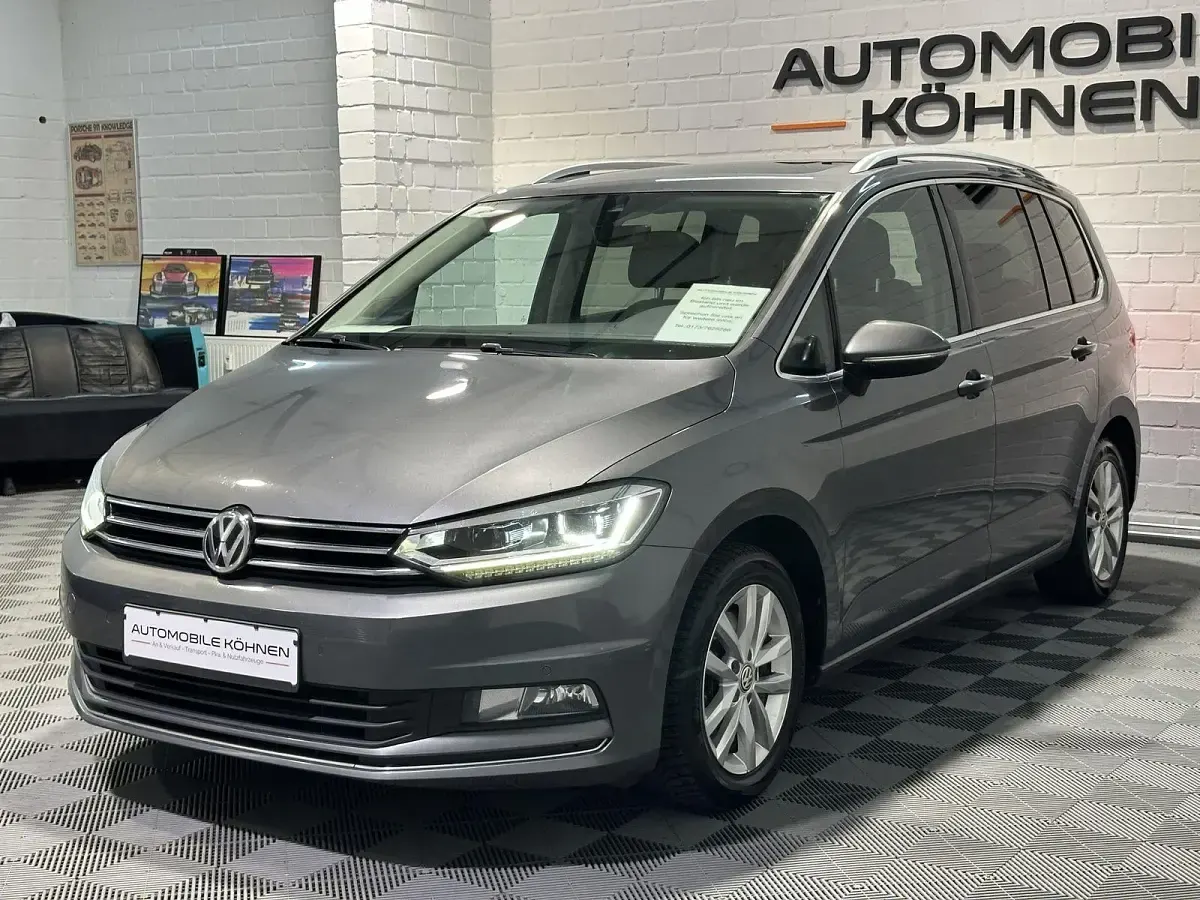 Gebraucht VW Touran Highline 116 PS (85 kW) 2017 Grau Van / Kleinbus