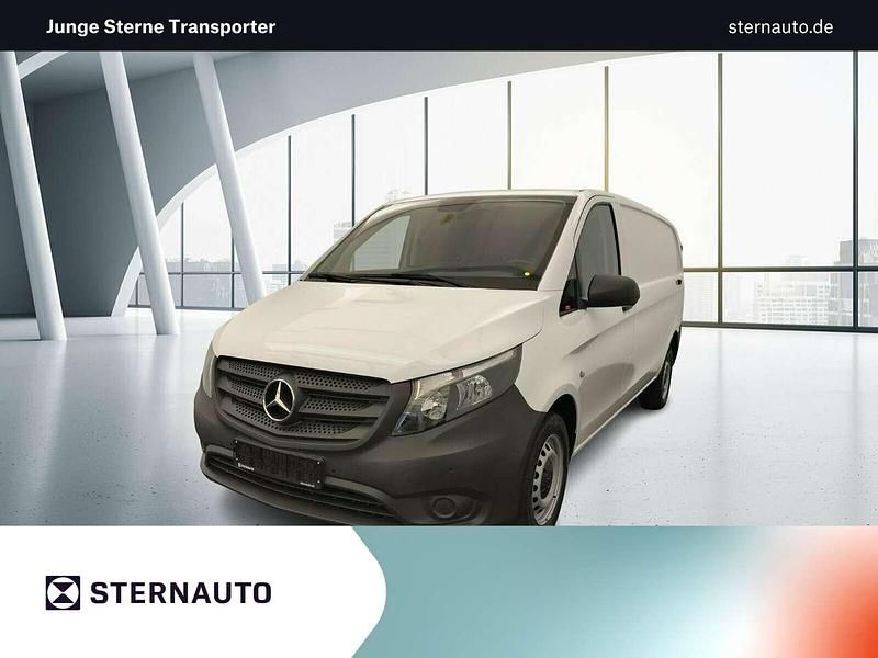 Weiß Gebraucht 2023 Mercedes Vito Van / Kleinbus | 29.691 € (Guter Preis) - Bild 1/4