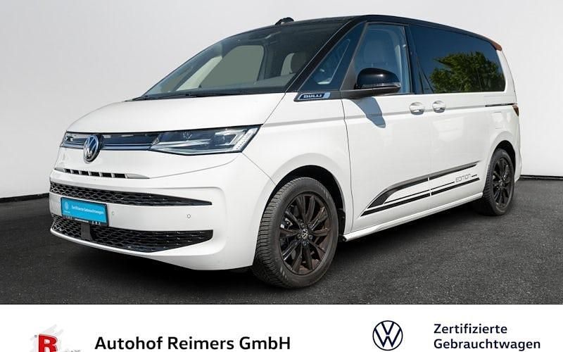 Schwarz Gebraucht 2023 VW Multivan Edition Van / Kleinbus | 52.990 € (Etwas zu teuer) - Bild 1/4