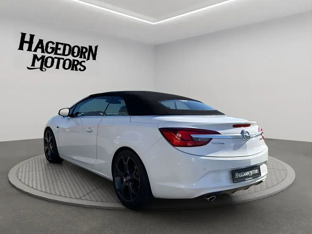 Gebraucht Opel Cascada Edition 170 PS (125 kW) 2016 Weiß Cabrio