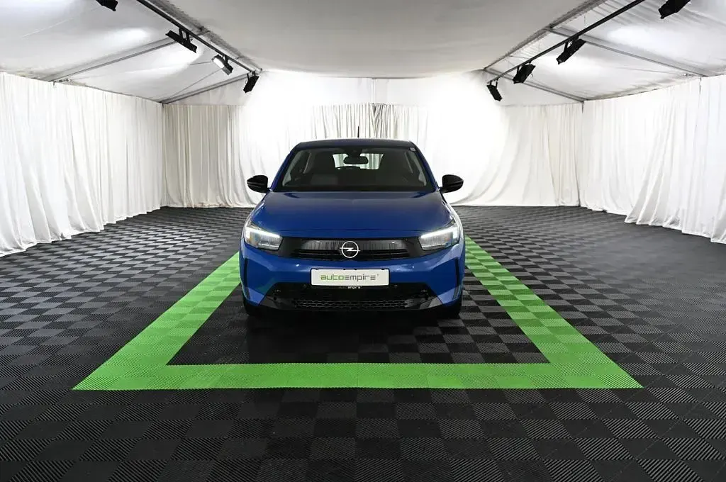 Gebraucht Opel Corsa-e Edition 100 kW (136 PS) 2024 Voltaik blau Kleinwagen