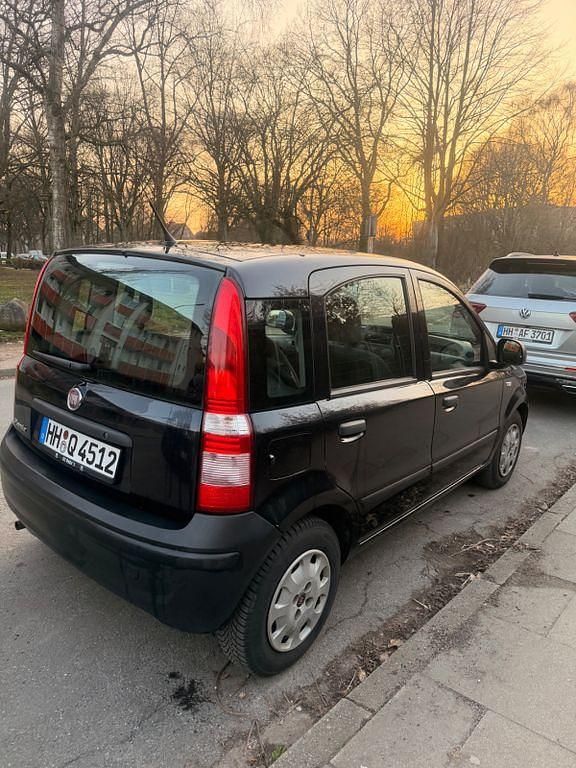 Gebraucht Fiat Panda 69 PS (50 kW) 2011 Schwarz Kleinwagen