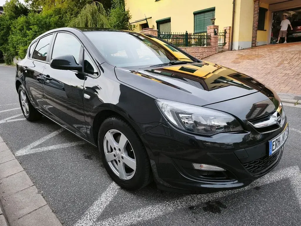 Gebraucht Opel Astra Style 170 PS (125 kW) 2014 Schwarz Limousine