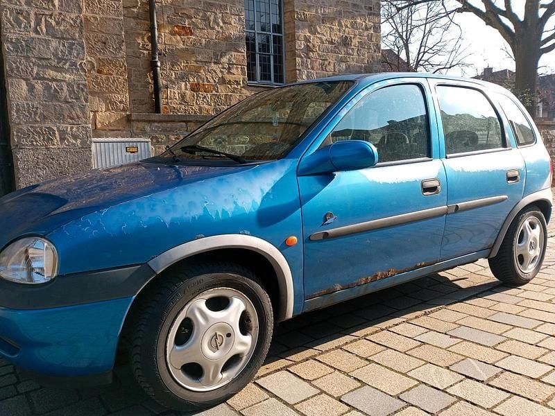 Gebraucht Opel Corsa 54 PS (39 kW) 1998 Blau Kleinwagen