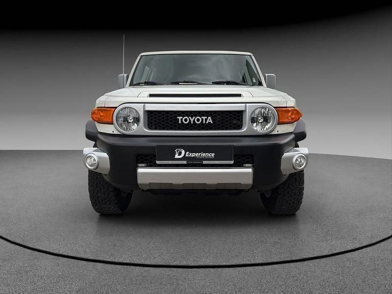 Neu Toyota FJ Cruiser 272 PS (200 kW) 2025 Weiß SUV