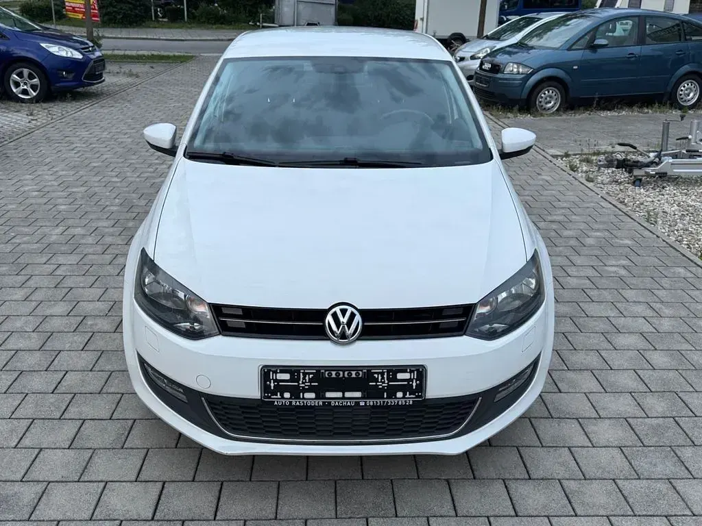 Gebraucht VW Polo 69 PS (50 kW) 2014 Weiß Limousine