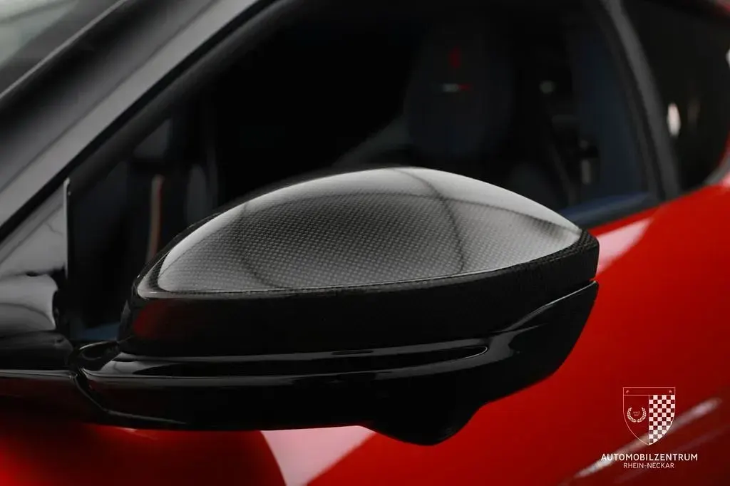 Neu Ferrari 12 Cilindri 829 PS (609 kW) 2025 Rot Coupé