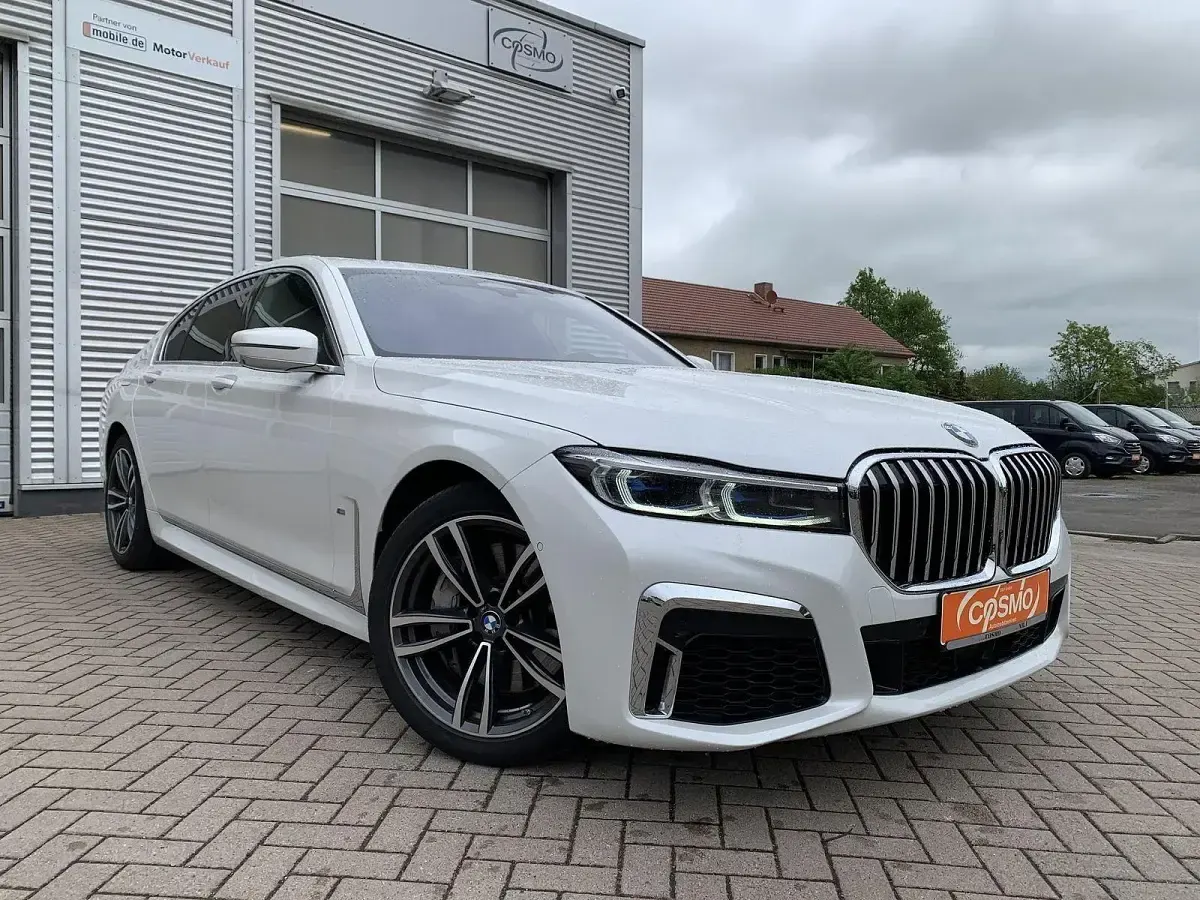 Gebraucht BMW 740 M Sport 340 PS (250 kW) 2020 Weiß Limousine
