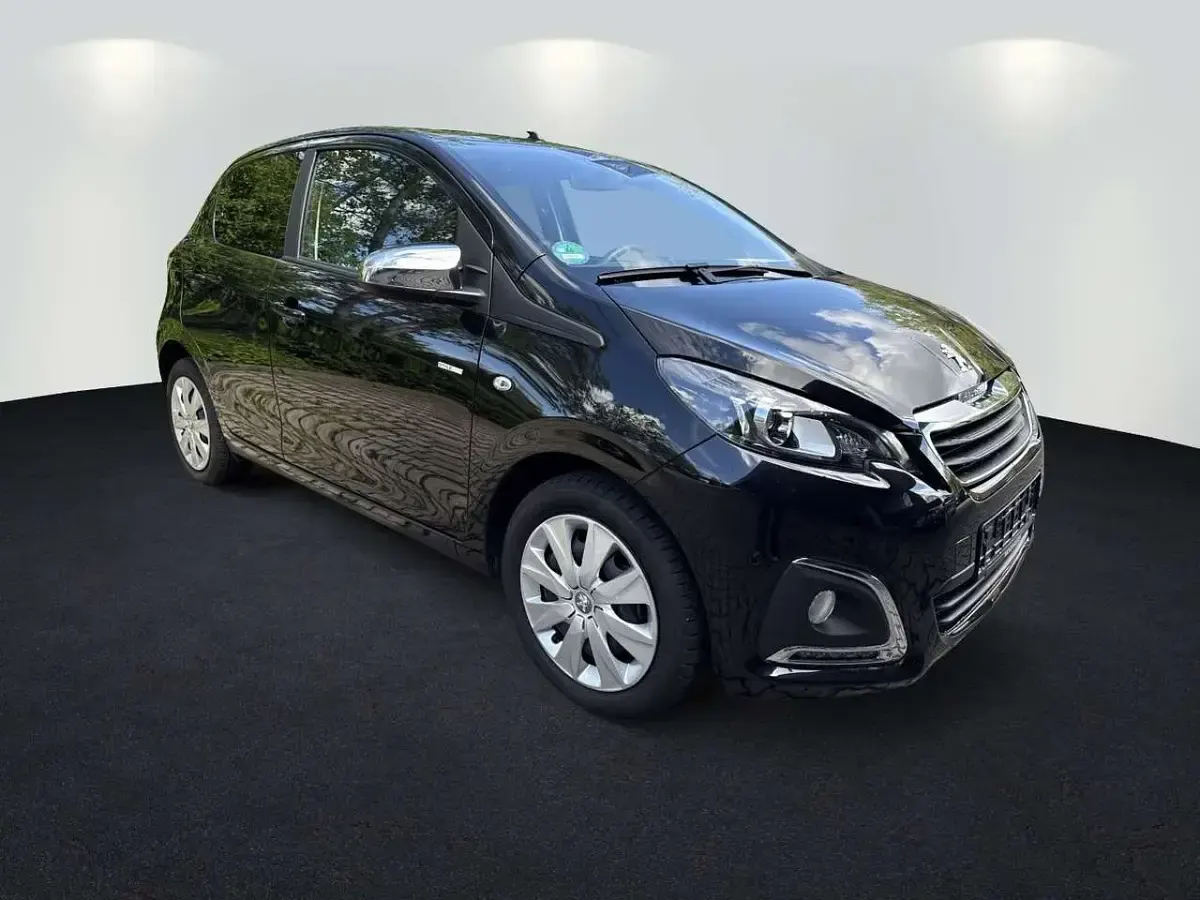 Gebraucht Peugeot 108 Style 72 PS (52 kW) 2021 Metallic klarlack Limousine
