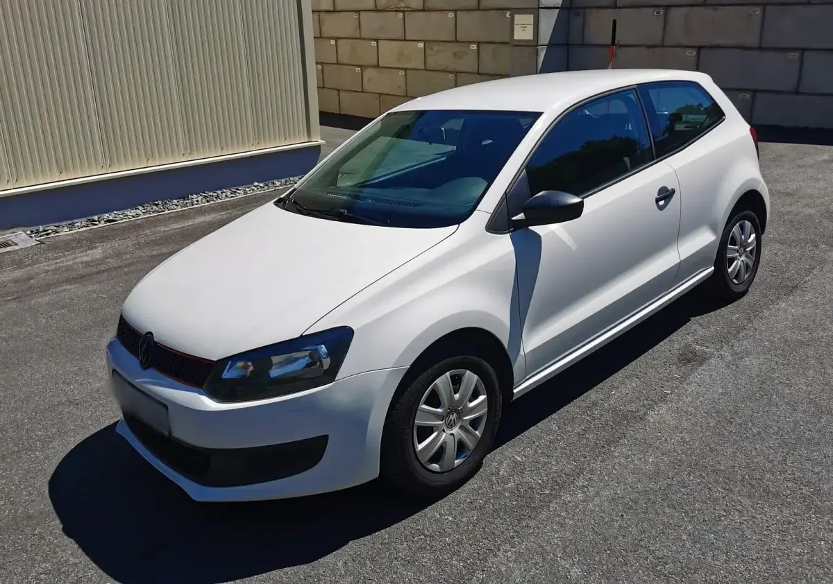 Gebraucht VW Polo Trendline 60 PS (44 kW) 2011 Weiß Kleinwagen