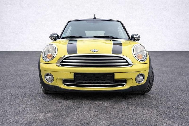 Gebraucht Mini One Cabriolet 98 PS (72 kW) 2010 Gelb Cabrio