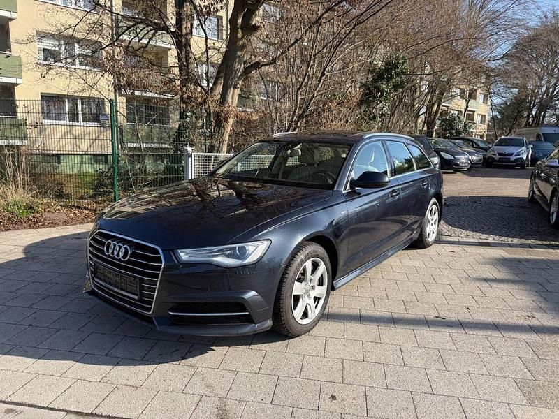 Gebraucht Audi A6 Ambiente 218 PS (160 kW) 2015 Blau Kombi