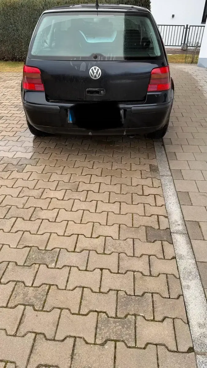 Gebraucht VW Golf IV 70 PS (51 kW) 2003 Schwarz Kleinwagen
