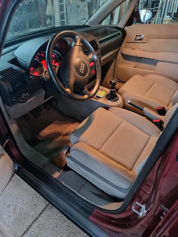 Gebraucht Audi A2 2003 Rot Kleinwagen