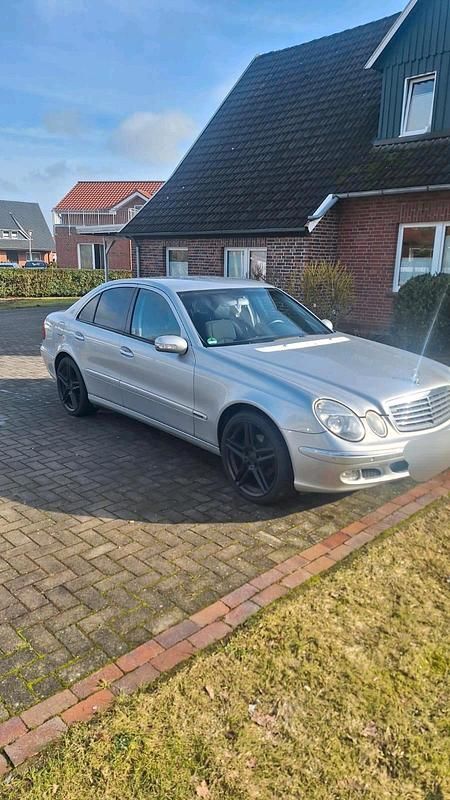 Gebraucht Mercedes 200 163 PS (119 kW) 2003 Silber Limousine