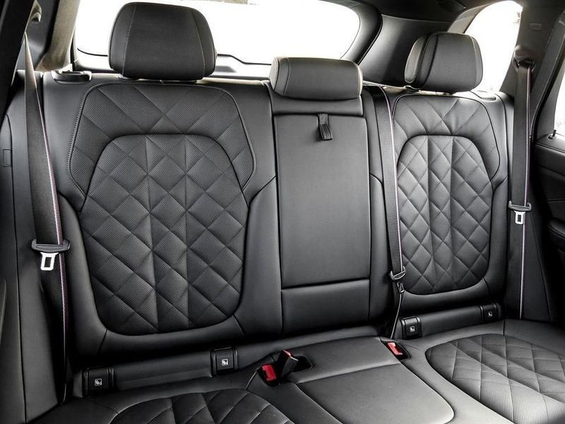 Gebraucht BMW X5 M Sport 298 PS (219 kW) 2025 Grau SUV