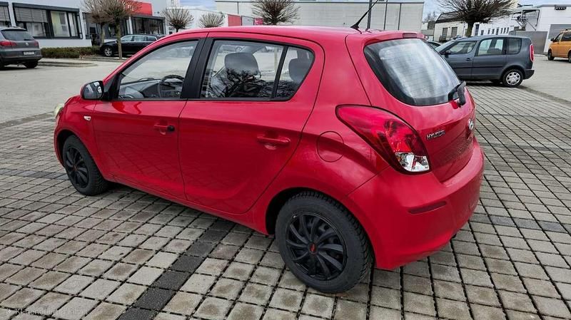 Gebraucht Hyundai i20 Edition 86 PS (63 kW) 2013 Kleinwagen