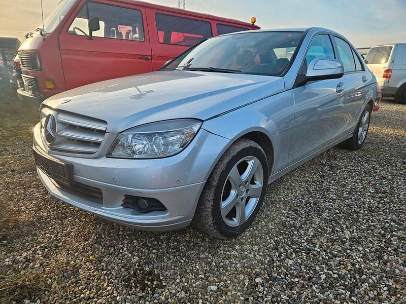 Gebraucht Mercedes C200 136 PS (100 kW) 2007 Silber Limousine